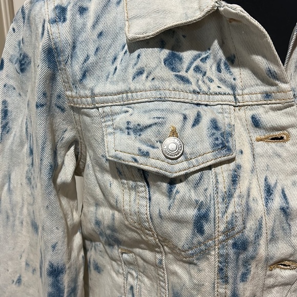 Free People Rumors denim jacket. Small - Picture 4 of 13